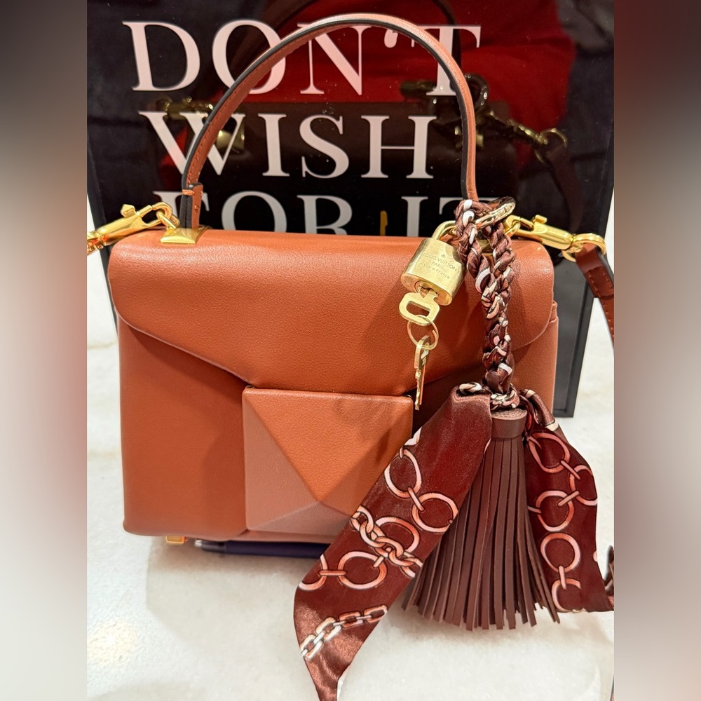 Authentic Louis Vuitton Padlock with and unbranded tassel keychain/bagcharm #306 - Picture 5 of 6